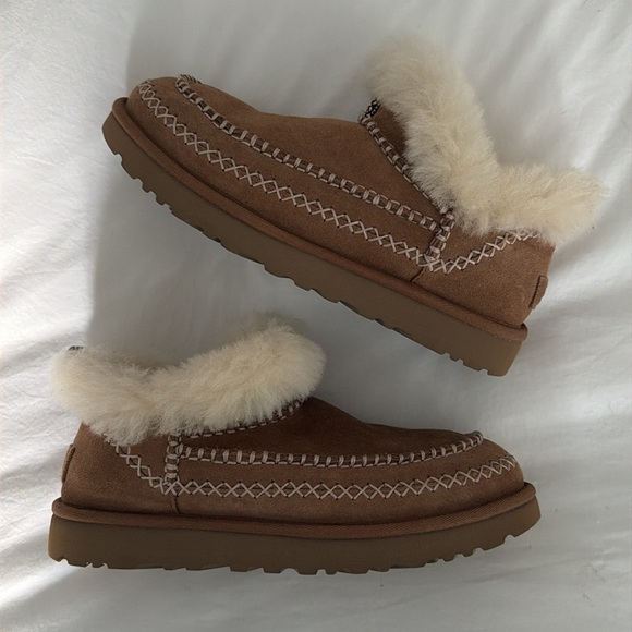 Ugg Tasman Alpine slippers size 8 - Picture 7 of 9